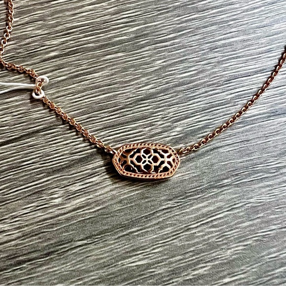 Kendra Scott Elisa Rose Gold Filigree Pendant Necklace NWT - Picture 6 of 9